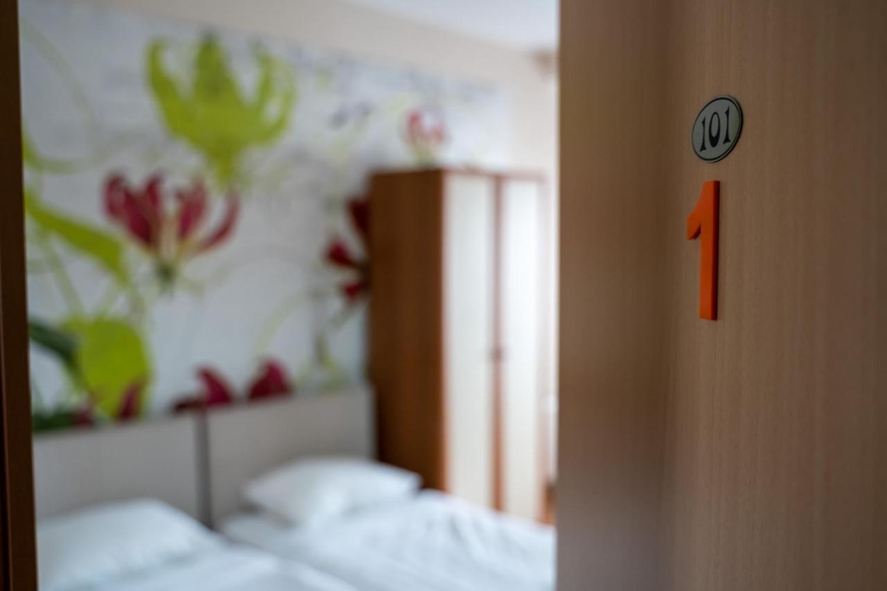 Sidera Aparthotel Ohrid Bagian luar foto